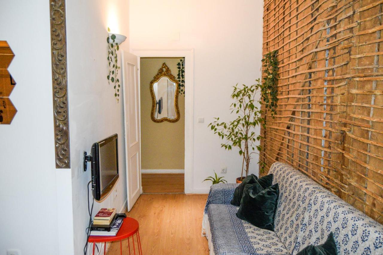 Santos Apartment In Central Lisbon With River View ภายนอก รูปภาพ