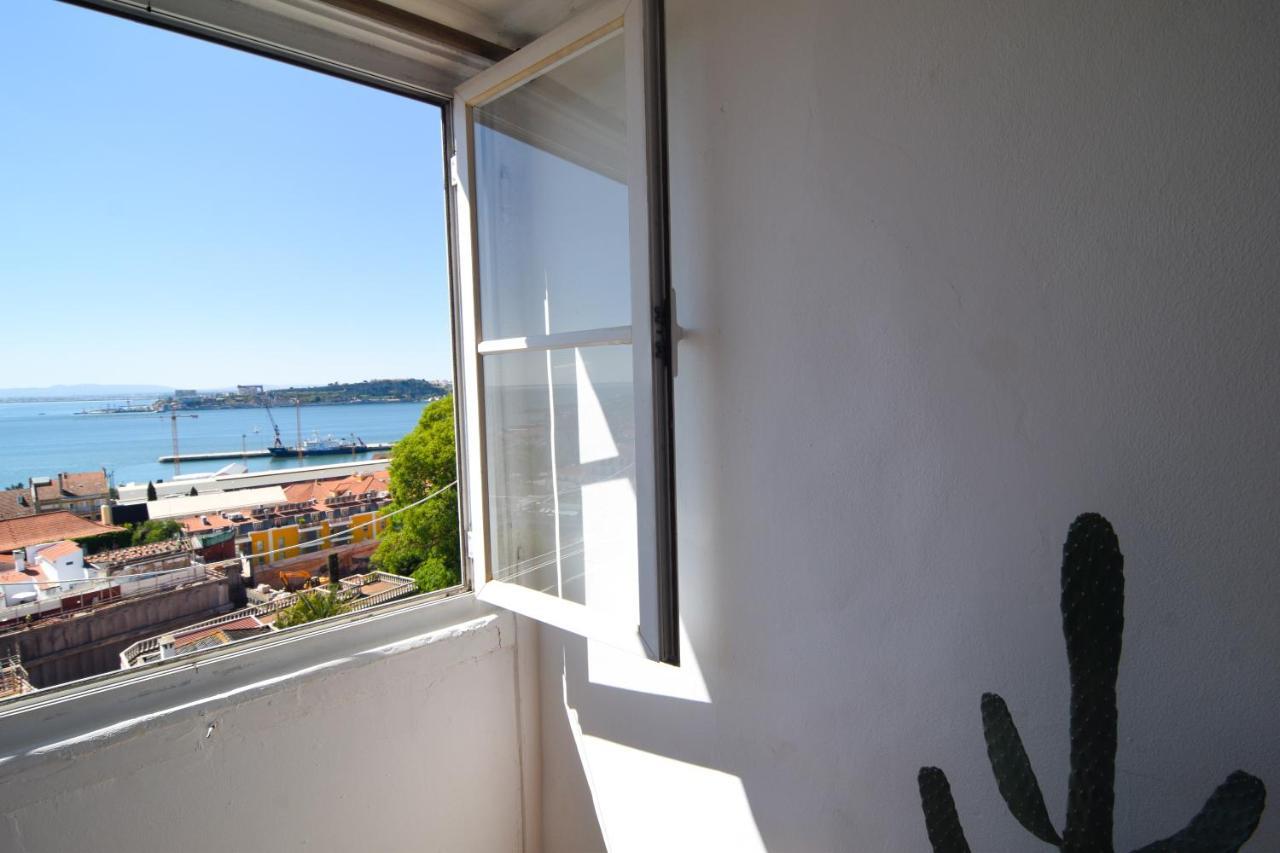 Santos Apartment In Central Lisbon With River View ภายนอก รูปภาพ