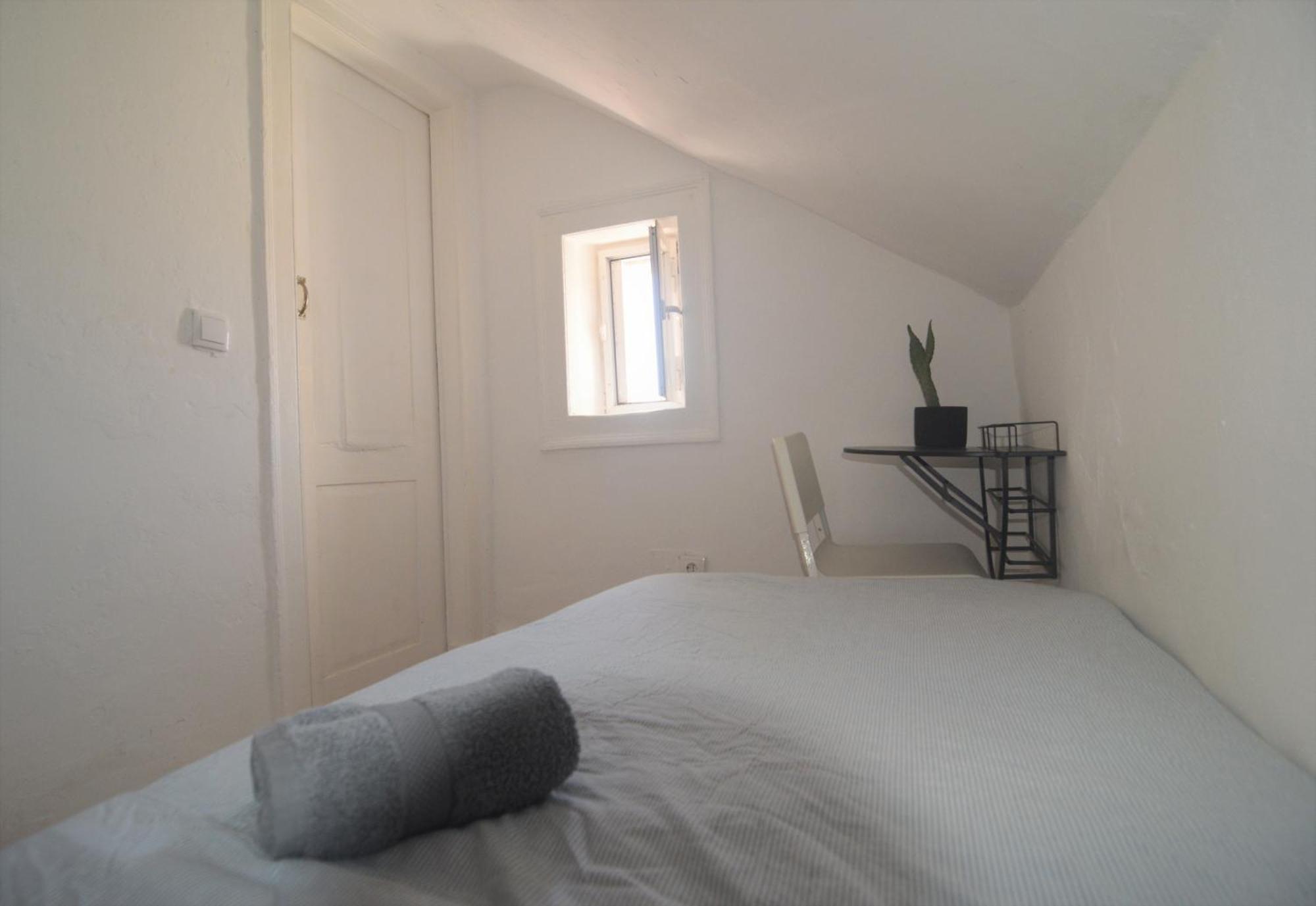 Santos Apartment In Central Lisbon With River View ภายนอก รูปภาพ