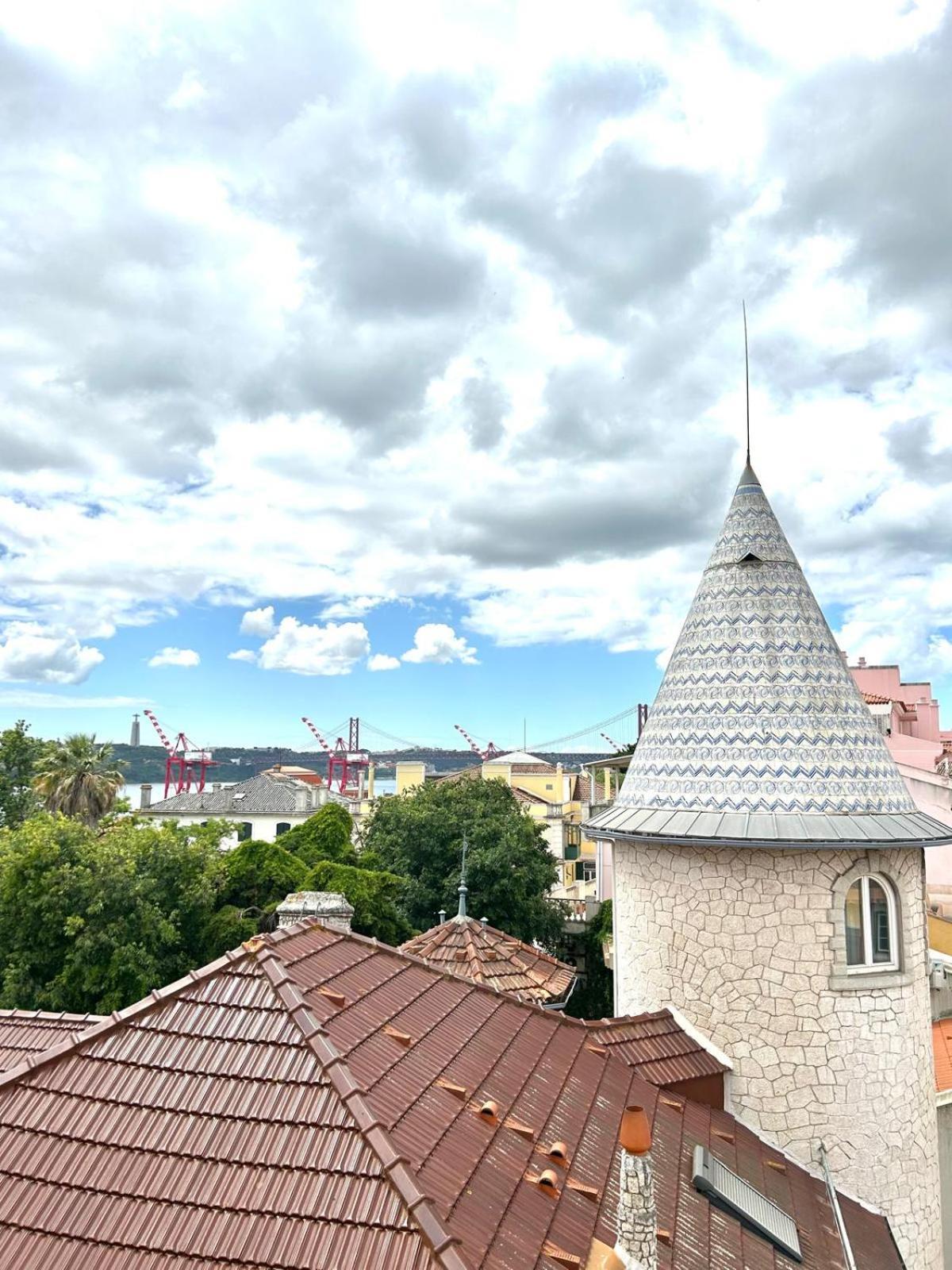 Santos Apartment In Central Lisbon With River View ภายนอก รูปภาพ